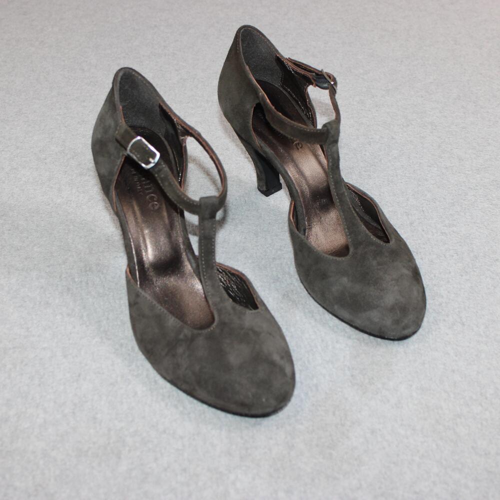 Sundance Heels Women Size 8.5 Gray Suede T Strap Ankle Strap Pump Italy Heritage